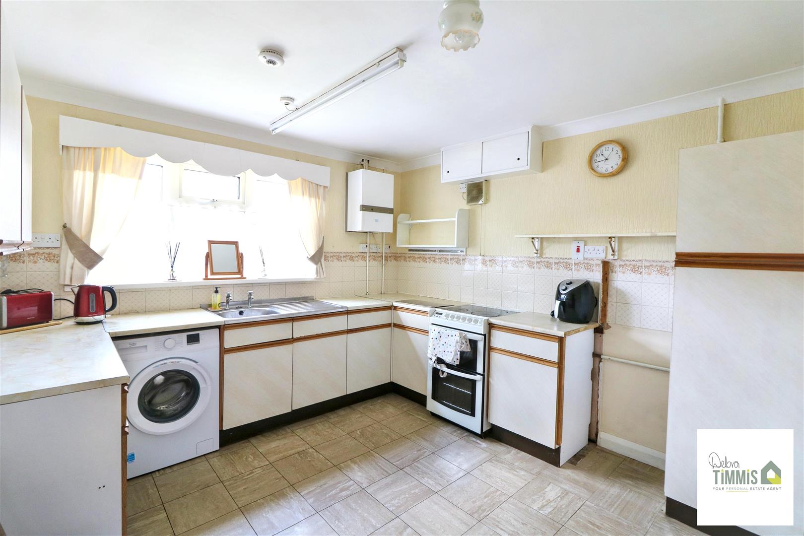 2 bed property in Bryant Road, Stoke-On-Trent
